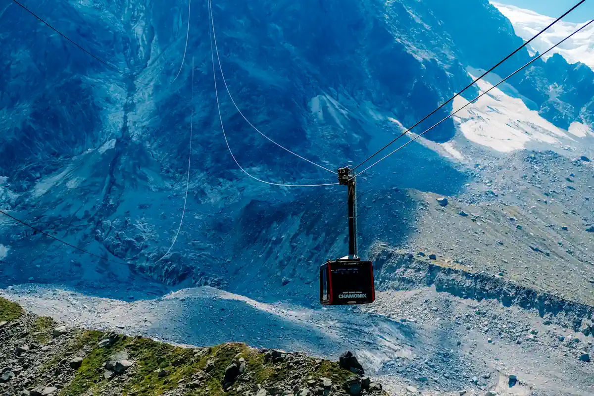 Voici ce qu'il faut savoir sur le Téléphérique de l'Aiguille du Midi avant de monter
