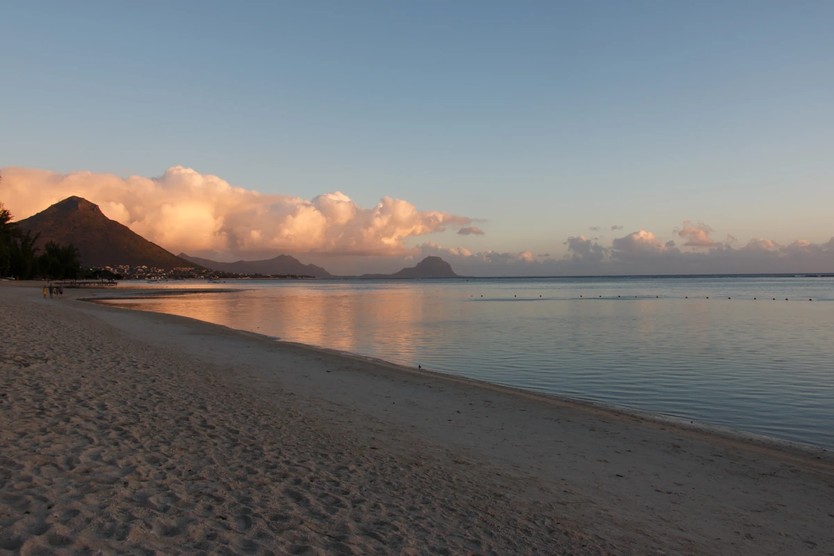 plage ile maurice fevrier peu touristes tranquillite